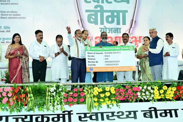 Jharkhand: मुख्यमंत्री हेमंत सोरेन ने राज्य के अधिवक्ताओं के लिए शुरू की स्वास्थ्य बीमा योजना, यह मिलेगा लाभ