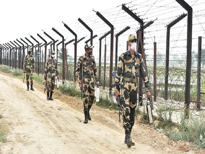 India Pak Border: बीएसएफ ने राजस्थान में अंतरराष्ट्रीय सीमा के पास से पाकिस्तानी रेंजर को पकड़ा