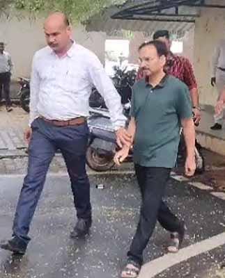 शराब ‘घोटाला में गिरफ्तार IAS विनय कुमार चौबे को ACB ने भेजा जेल, सरकार बोली-चौबे ने धोखाधड़ी और अपने पद का दुरुपयोग कर राजकोष को 38 करोड़ का नुकसान पहुंचाया