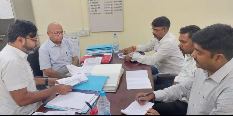 Jamshedpur: सभी को समान जल आपूर्ति सुनिश्चित की जाये, मानगो क्षेत्र में पेयजल आपूर्ति की अनियमितता पर बोले विधायक सरयू राय, मांगी रिपोर्ट
