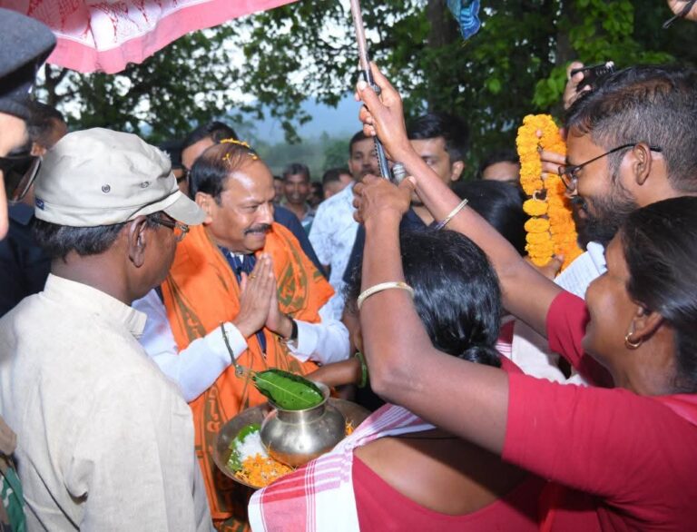 Raghubar Das: घुसपैठियों और धर्मांतरण के कारण झारखंड में आदिवासी समाज खतरे में, गुमला में बोले रघुवर दास, पेसा कानून पर भी हेमंत सरकार को घेरा