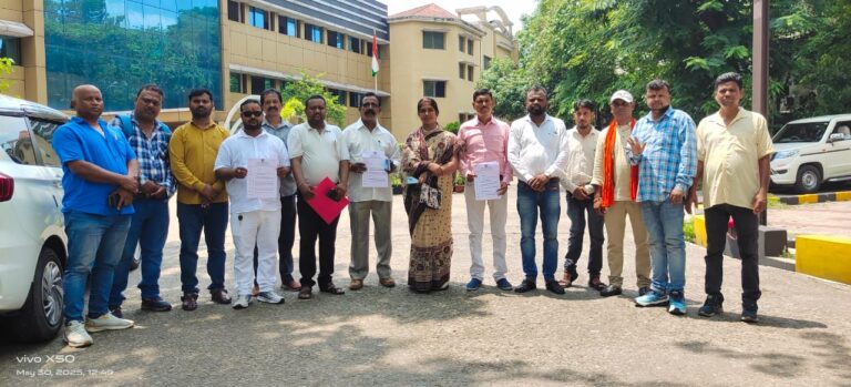 Jamshedpur: राष्ट्रीय सूढ़ी समाज एसएसपी से मिला, सौंपा मांग पत्र, कृतिवास मंडल को धमकी देने के मामले में कार्रवाई की मांग की