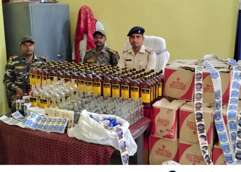 Jharkhand: 32 लाख मूल्य की 600 पेटी में 5400 लीटर अवैध शराब बरामद, पलामू पुलिस की बड़ी कार्रवाई, बिहार में होनी थी सप्लाई
