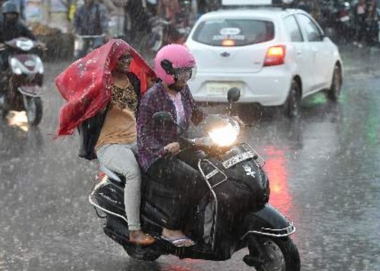 Monsoon: दक्षिण-पश्चिम मानसून पूरे झारखंड में सक्रिय, 20 जून तक भारी बारिश, जलजमाव ने बढ़ायी परेशानी, लोगों से सतर्क रहने की अपील
