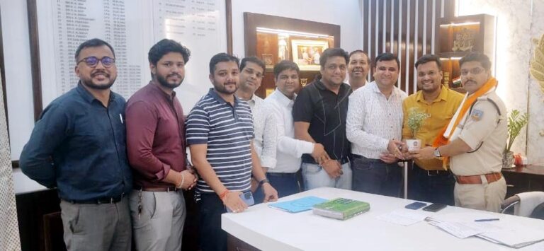 JAMSHEDPUR :मायुमं का प्रतिनिधिमंडल एसएसपी से मिला, सामाजिक कार्यों से कराया गया अवगत
