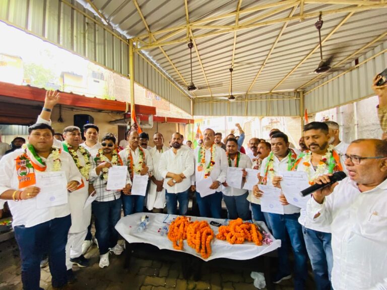 Jamshedpur News :संगठन सृजन अभियान के तहत दो प्रखंड और आठ मंडल अध्यक्षों को सौंपा गया नियुक्ति पत्र: आनंद बिहारी दुबे