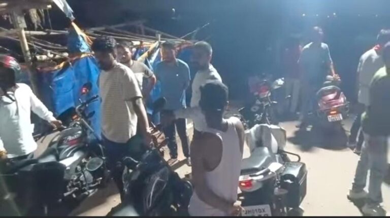 JAMSHEDPUR : बागबेड़ा बड़ौदा घाट में नहाने उतरे आरवीएस इंजीनियरिंग कॉलेज के 3 छात्र डूबे, एक को बचाया गया