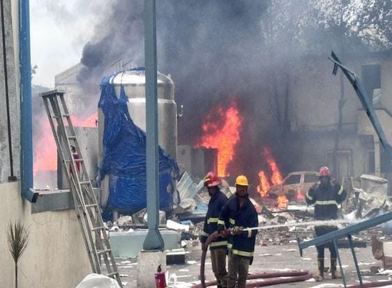 Blast In Medical Plant: तेलंगाना में दवा उत्पादन संयंत्र में विस्फोट से लगी भीषण आग,12 लोगों की मौत, 34 घायल, रासायनिक प्रतिक्रिया की वजह से हादसा