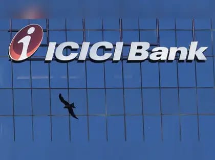 ₹10,000 से सीधे ₹50,000 हुआ मिनिमम बैलेंस, ICICI बैंक कर रहा आम आदमी के लिए अपने दरवाजे बंद!