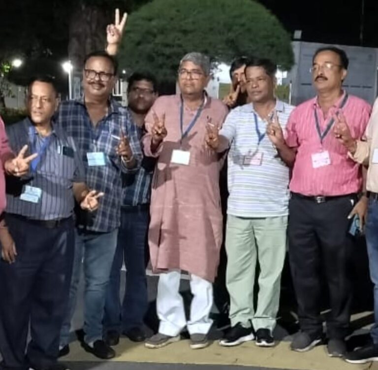 Tata Steel UISL की यूनियन के चुनाव में अध्यक्ष पद पर रघुनाथ पांडेय जीते, महामंत्री बने सीडीएस कृष्णन, पूरी टीम ने दर्ज की जबरदस्त जीत