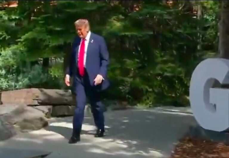 G-7 Confrence: इजराइल और ईरान के बीच युद्ध बढ़ने के संकेत, अमेरिकी राष्ट्रपति ट्रंप जी-7 छोड़ अमेरिका लौटे