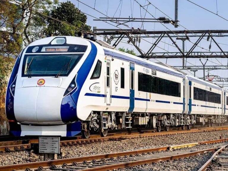Jamshedpur: राउरकेला-हावड़ा वंदे भारत ट्रेन पर पथराव मामले में आरपीएफ ने नाबालिग हिरासत में, बच्चे को उकसाने वाले की तलाश