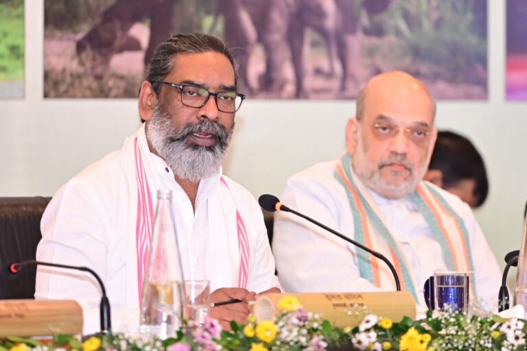 ‘नक्सल-रोधी अभियानों’ में CRPF की प्रतिनियुक्ति के लिए केंद्र को दी जाने वाली राशि ₹13,300 करोड़ माफ हो, CM हेमंत ने गृह मंत्री अमित शाह को पत्र लिखकर रखी मांग