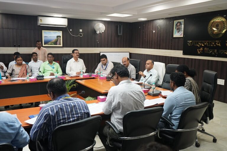 JAMSHEDPUR : बैंकर्स समन्वय समिति की बैठक में ऋण स्वीकृति बढ़ाने और आदिम जनजातीय समुदाय तक बैंकिंग सुविधा पहुंचाने पर जोर
