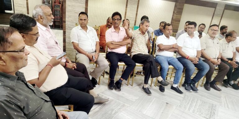 Jamshedpur News:अग्रसेन जयंती समारोह की तैयारियों को लेकर जिला अग्रवाल सम्मेलन की बैठक संपन्न