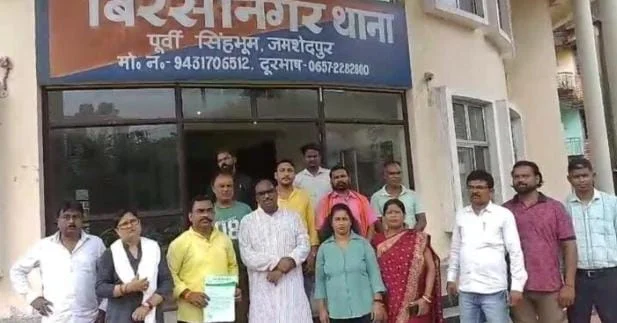 JAMSHEDPUR : नशाखोरी के खिलाफ जदयू का बिरसानगर थाना पर प्रदर्शन
