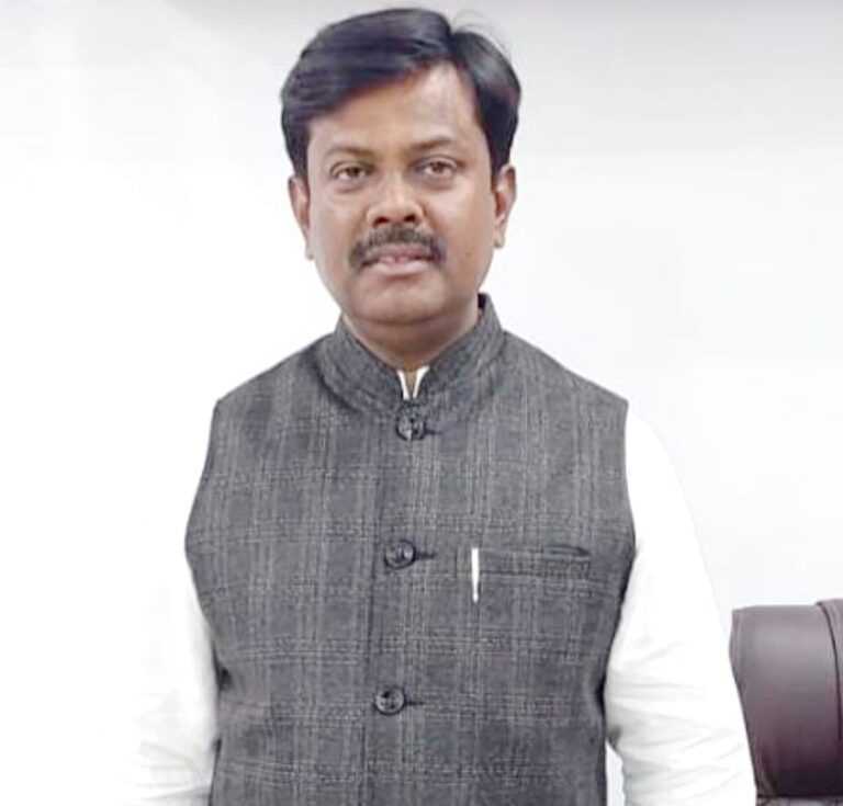 Jamshedpur News :गोलमुरी में ट्रैफिक जाम से प्रतिदिन जूझ रहे लोग