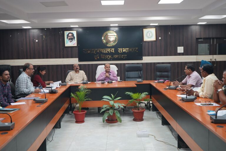 Jamshedpur News : बीएलए नियुक्ति को लेकर राजनीतिक दलों के प्रतिनिधियों संग जिला निर्वाचन पदाधिकारी ने की बैठक