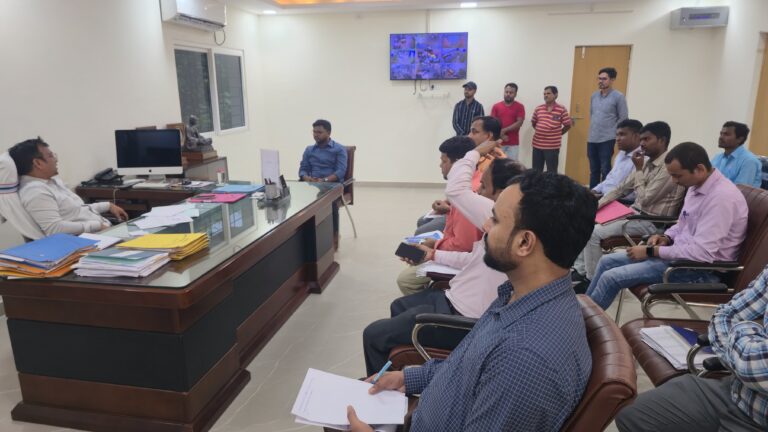 JAMSHEDPUR NEWS :राजस्व वसूली सुदृढ़ करने को JNAC में समीक्षा बैठक, उप नगर आयुक्त ने दिए सख्त निर्देश