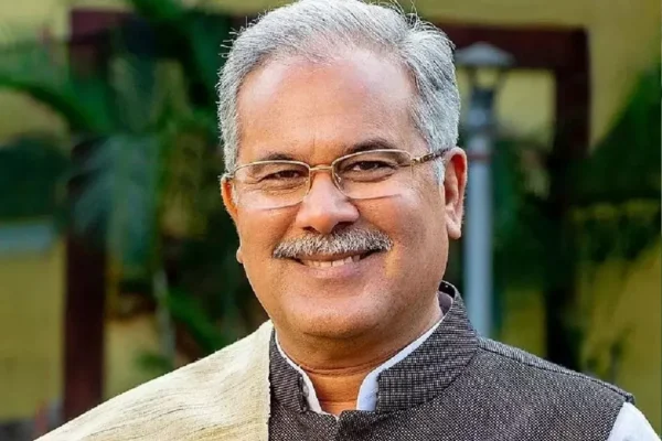 छत्तीसगढ़ : भूपेश बघेल के घर पहुंचा प्रवर्तन निदेशालय, ट्वीट कर बोले- ED आ गई!