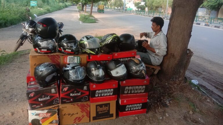 अब घटिया ‘HELMET’ बेचने वालों पर सख्त कार्रवाई करने की तैयारी, केंद्र सरकार ने राज्यों को दिये निर्देश