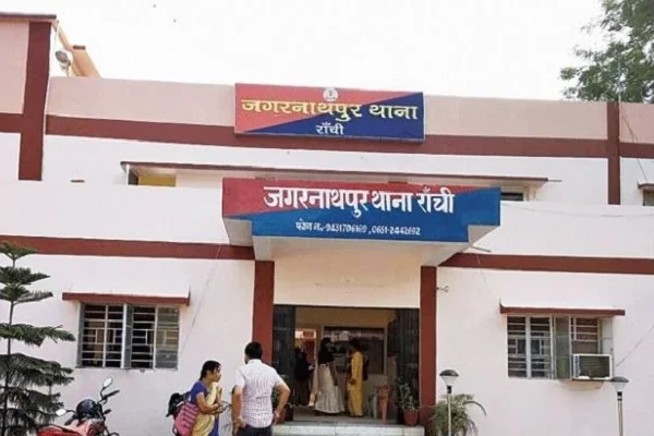राजधानी रांची में युवक पर हमला, कार से उठाकर ले जाने का प्रयास, अपार्टमेंट के नीचे घटी घटना