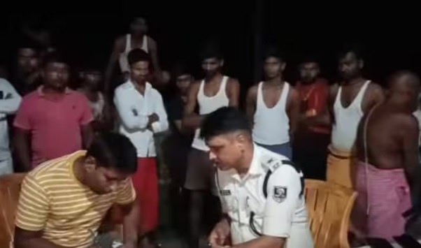 बेटे ने पिता को तलवार से काट डाला, मौके पर मौत, नॉमिनी में जुड़वाना चाहता था नाम