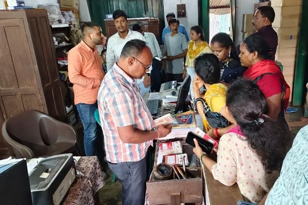 फिक्स डिपॉजिट घोटाला : पीड़ितों का भरवाया जा रहा क्लेम फार्म, तीन माह में लौटाई जायेगी राशि
