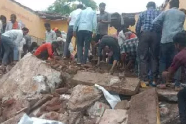 राजस्थान में बड़ा हादसा, स्कूल की इमारत गिरी, 4 बच्चों की मौत, 40 अभी भी मलबे में फंसे