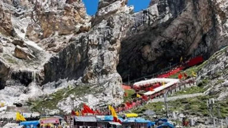 Amarnath Yatra मार्ग पर भारी बारिश, 3 अगस्त तक यात्रा स्थगित, दोनों मार्गों पर तत्काल मरम्मत कार्य शुरू