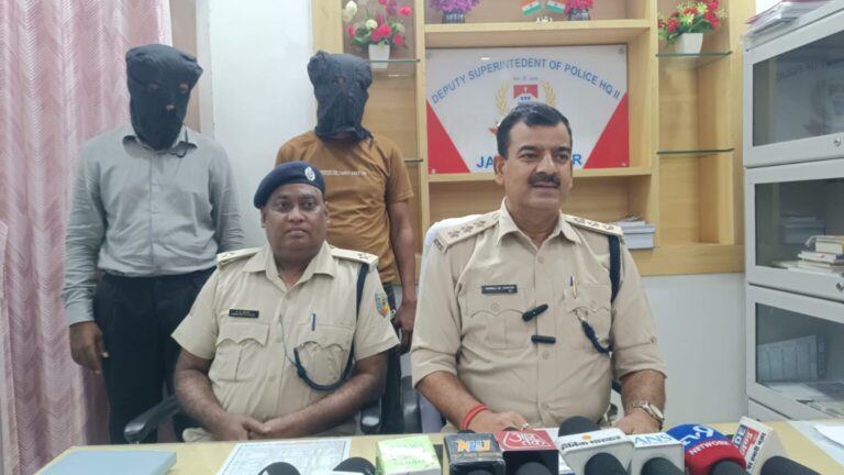 Jamshedpur: ट्रक चालक से चेन छिनतई करने वाले दो गिरफ्तार