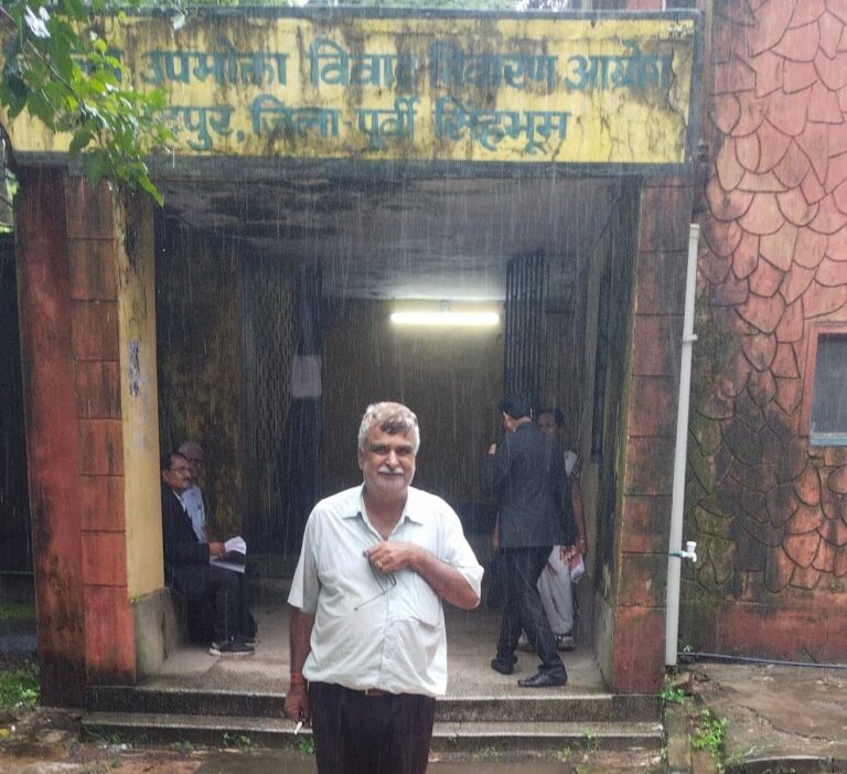 Jamshedpur: 15 साल बाद उपभोक्ता आयोग ने बोलेरो चोरी में दिलाये बीमा के 11 लाख रुपये