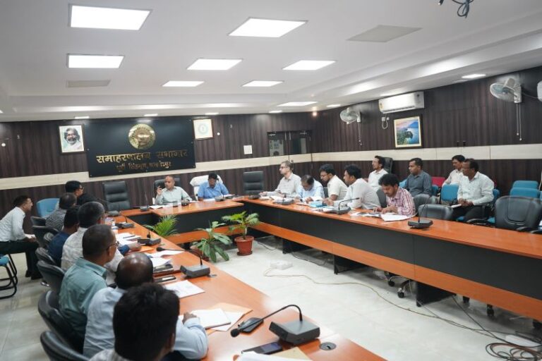 JAMSHEDPUR : योजनाओं में गुणवत्ता को लेकर इंजीनियरों की तय होगी जिम्मेदारी, काम में पारदर्शिता जरूरी