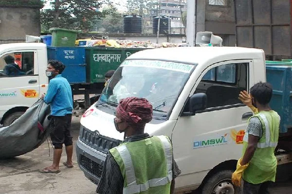 झारखंड में कचरा गाड़ियों पर लगेगा ट्रैकिंग सिस्टम और RFID, आदित्यपुर में राजस्व शिविर