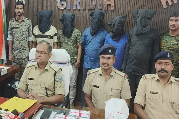 गिरिडीह में अंतर्राज्यीय डकैत गिरोह के पांच सदस्य गिरफ्तार, पुलिस ने बड़ी वारदात को टाला