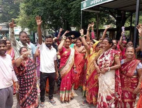 Jamshedpur: डिमना बस्ती ऊपर टोला के 500 से अधिक घरों में जलसंकट, लोगों ने मानगो नगर निगम कार्यालय का किया घेराव, विरोध प्रदर्शन
