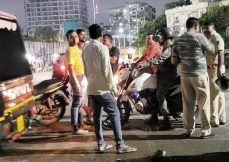 Jamshedpur: प्रेमी युगल ने विवाद के बाद डोबो पुल से छलांग लगाने का किया प्रयास, लोगों ने बचाया, जानें क्या है मामला