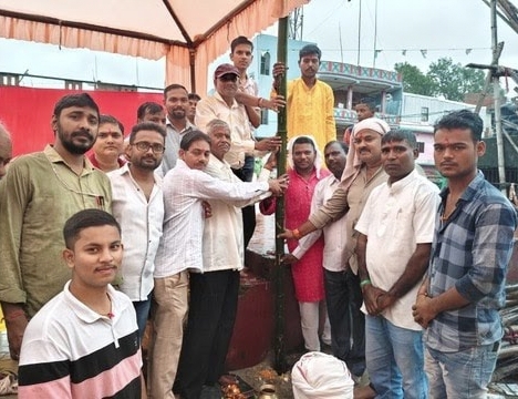 Jamshedpur: श्रीश्री सार्वजनिक दुर्गा एवं काली पूजा कमिटी भुईयांडीह में हुआ भूमि पूजन, अध्यक्ष बोले- भव्य रुप से दुर्गा उत्सव मनाया जायेगा