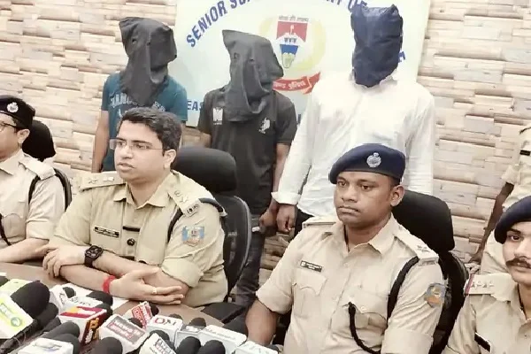JAMSHEDPUR : मारपीट का बदला लेने के लिए रवि यादव को मारी थी गोली, तीन गिरफ्तार