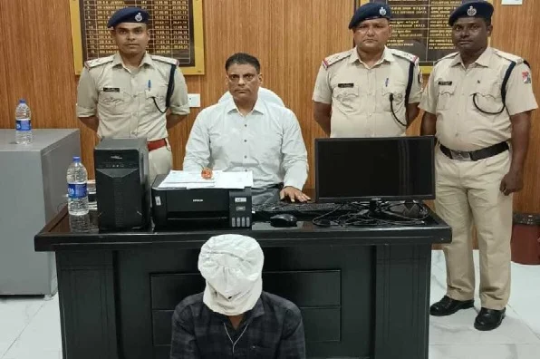 आरपीएफ ने अवैध टिकट में एक को पकड़ा, घर से भागे 7 साल के बच्चे को पहुंचाया चाइल्डलाइन