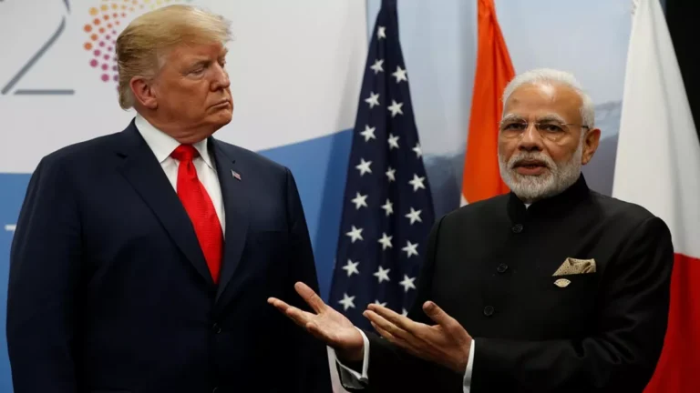India-US: भारत पर आज से लागू होगा 25% अमेरिकी टैरिफ, ट्रंप के फैसले से ऑटो-फार्मा समेत इन क्षेत्रों पर पड़ेगा असर