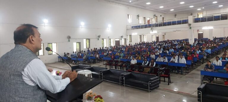 Jamshedpur News :एलबीएसएम कॉलेज में दो फेलोशिप की घोषणा, मेधावी छात्रों को मिलेगा लाभ