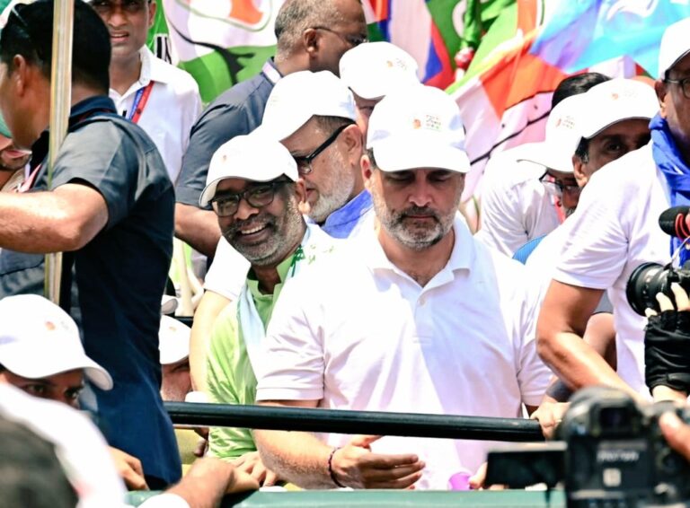 Hemant Soren Visit Patna: हेमंत सोरेन पटना में वोटर अधिकार यात्रा में भाजपा पर जमकर बरसे, ‘फूट डालो और राज करो’ की नीति अपनाने का आरोप लगाया