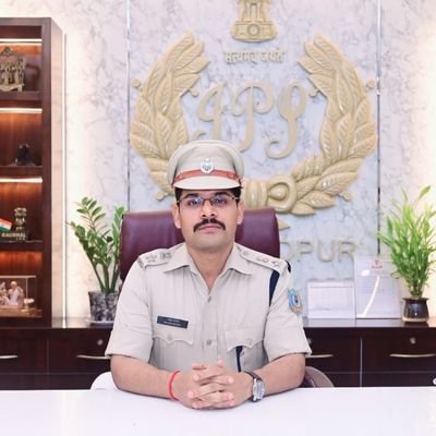 Jamshedpur: जमशेदपुर पुलिस में बड़ा फेरबदल; कई थानेदार बदले, कदमा थाना प्रभारी आलोक दुबे अब बिष्टुपुर का प्रभार संभालेंगे, सोनारी के सरयू आनंद और गोलमुरी के राजन कुमार को साइबर थाना भेजा