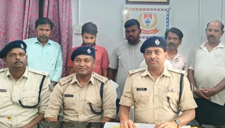 जामताड़ा में ठगों का नया कारनामा, बंद मकान को दिखाकर ठग लिये 89 लाख, छह पकड़ाये