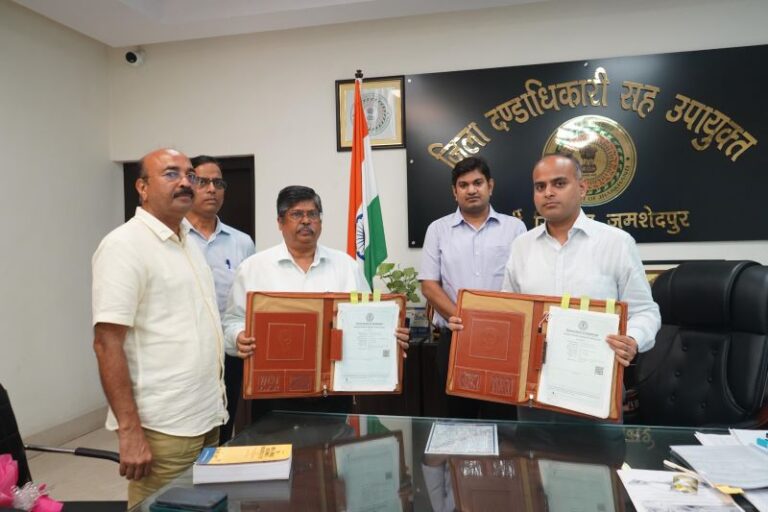 सरकार ने राखा लीज डीड को 20 साल के लिए बढ़ाया, उपायुक्त ने किया विलेख पर हस्ताक्षर