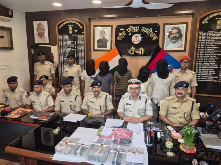 रांची में सेंधमारी कर जेवरात बिहार में खपाता था गिरोह, रांची पुलिस ने दो चोरों को पकड़ा
