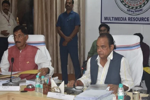 Ranchi : रिम्स के डॉक्टरों की प्राइवेट प्रैक्टिस पर होगी निगरानी, दवाओं की नहीं होगी कमी, 200 करोड़ के बजट में सिर्फ 30 करोड़ खर्च