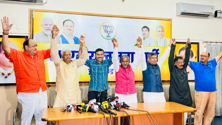 Ghatsila By-Elections: घाटशिला विधानसभा उपचुनाव मिलकर लड़ेगा NDA, आजसू, जदयू नेताओं के साथ बैठक में बोले भाजपा के प्रदेश अध्यक्ष बाबूलाल और सुदेश महतो