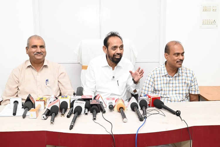 Jamshedpur Unity March: लौह पुरुष सरदार वल्लभ भाई पटेल की 150वीं जयंती को लेकर जमशेदपुर में निकलेगा ‘यूनिटी मार्च’, सांसद विद्युत वरण ने बताये कार्यक्रम के उद्देश्य